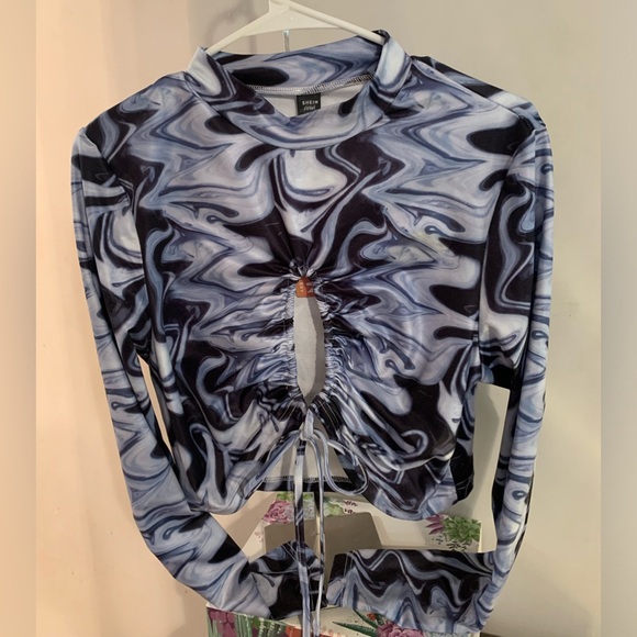 SHEIN Tops - Shein Marbled Long Sleeve Crop Top Curve Size XL NWT
